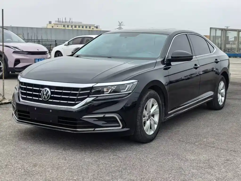 Volkswagen Passat 2022 — фото 3