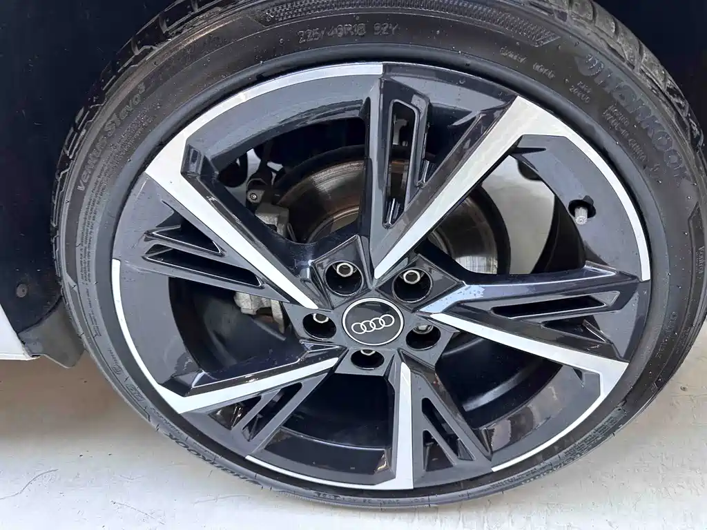 Audi A3 2023 — фото 15