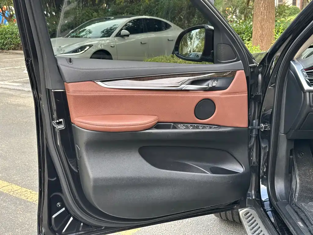 BMW X6 2017 — фото 14