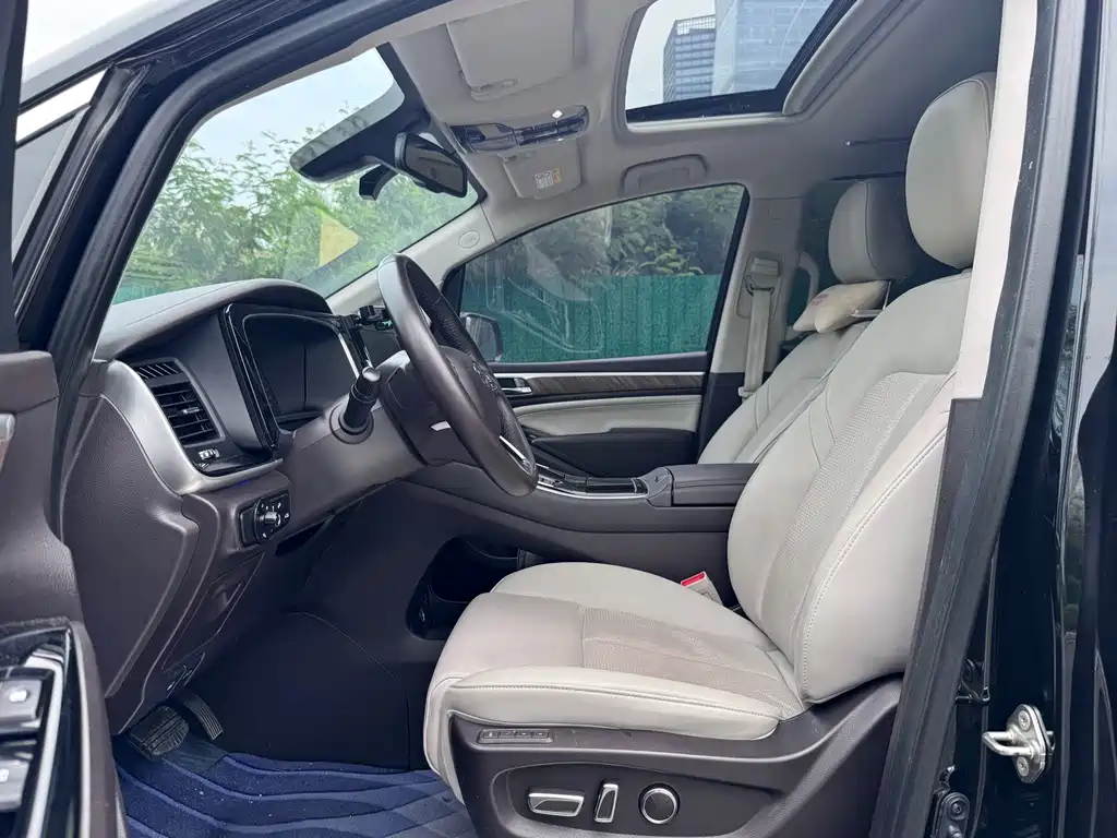 GAC Trumpchi M8 2022 — фото 21