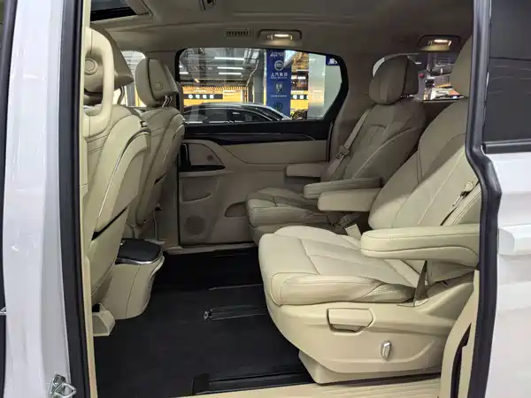 Buick GL8 2023