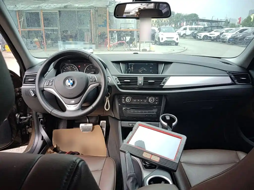 BMW X1 2015 — фото 10
