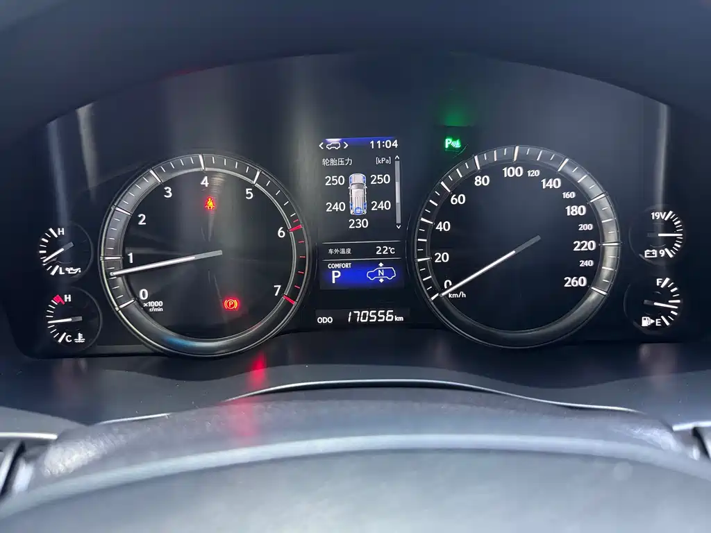 Lexus LX 2019 — фото 17