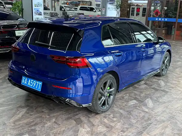 Volkswagen Golf 2023
