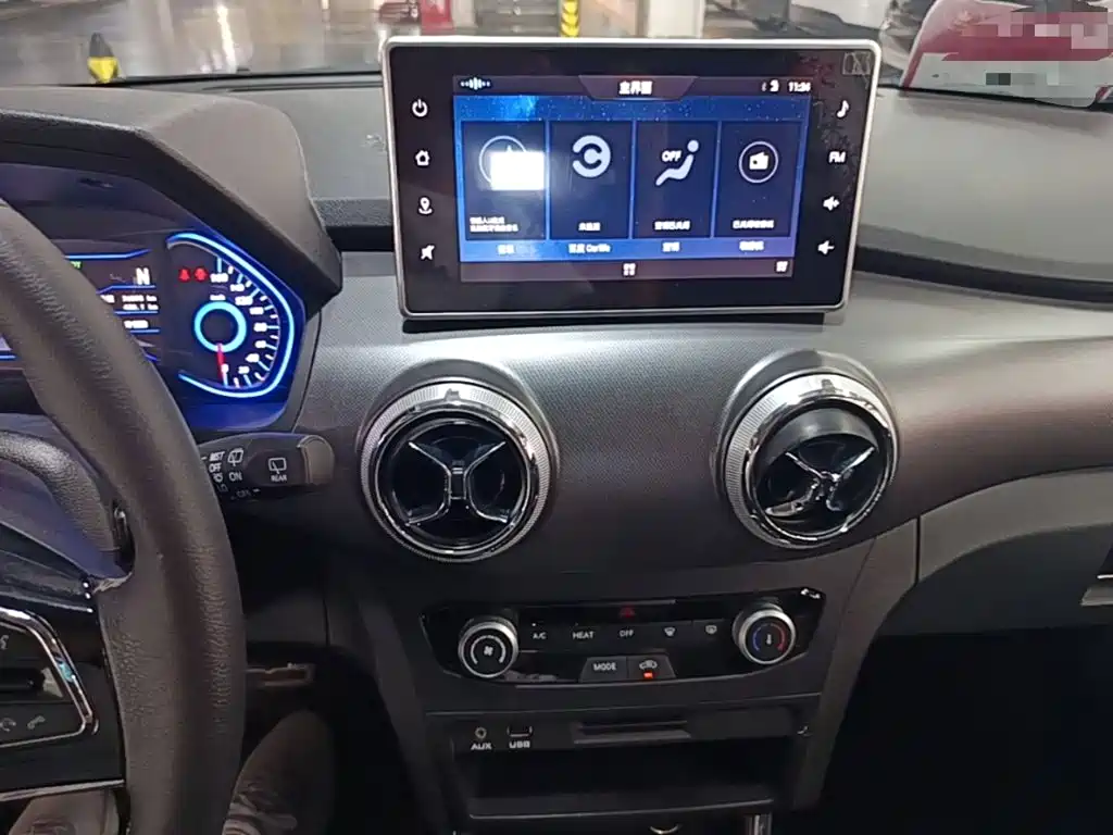 BAIC New Energy EC5 2019 — фото 13
