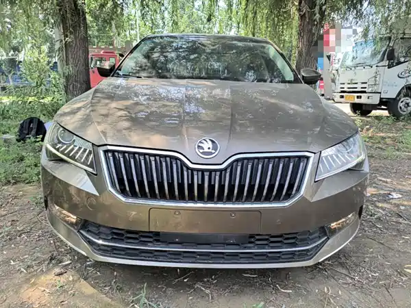 Skoda Superb 2016