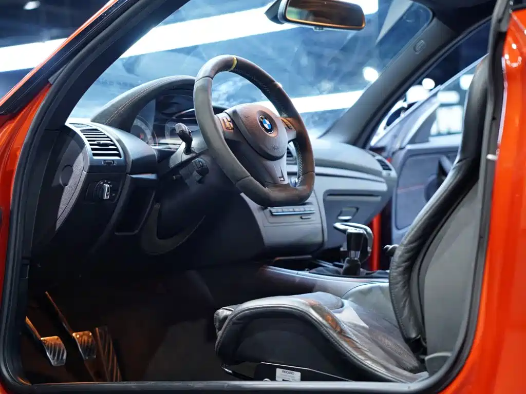 BMW 1 Series M 2012 — фото 16
