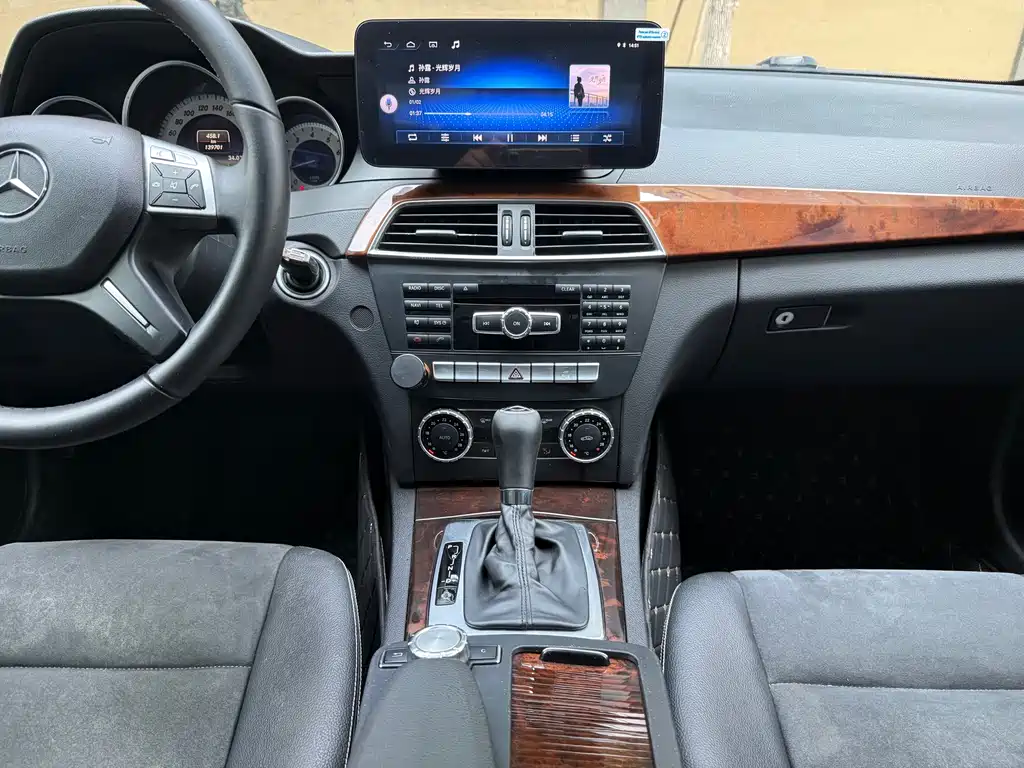 Mercedes-Benz C-Class 2014 — фото 19