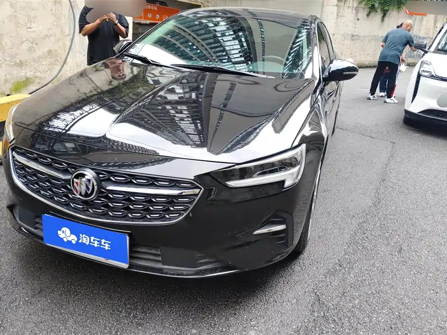 Buick Regal 2023 — фото 1