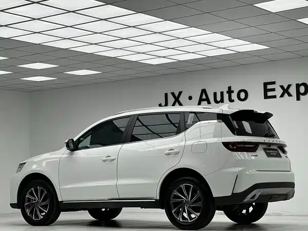 Geely Vision X6 2022