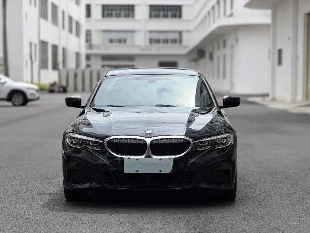 BMW 3 Series 2021