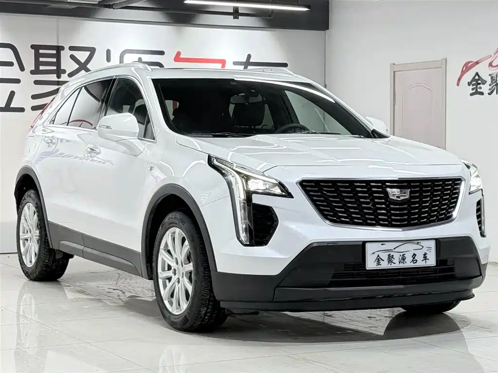 Cadillac XT4 2021 — фото 3