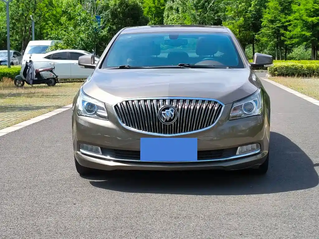 Buick LaCrosse 2015 — фото 2
