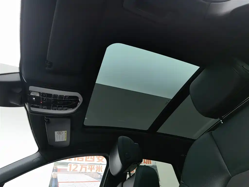 Porsche Macan 2016 — фото 14