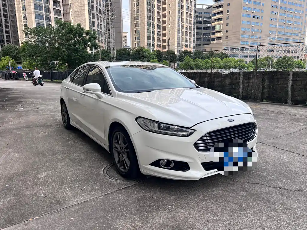 Ford Mondeo 2015 — фото 3