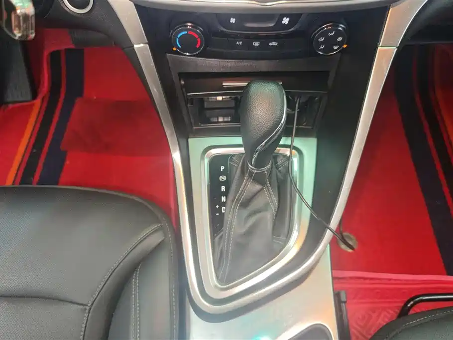 Buick Excelle 2021 — фото 16