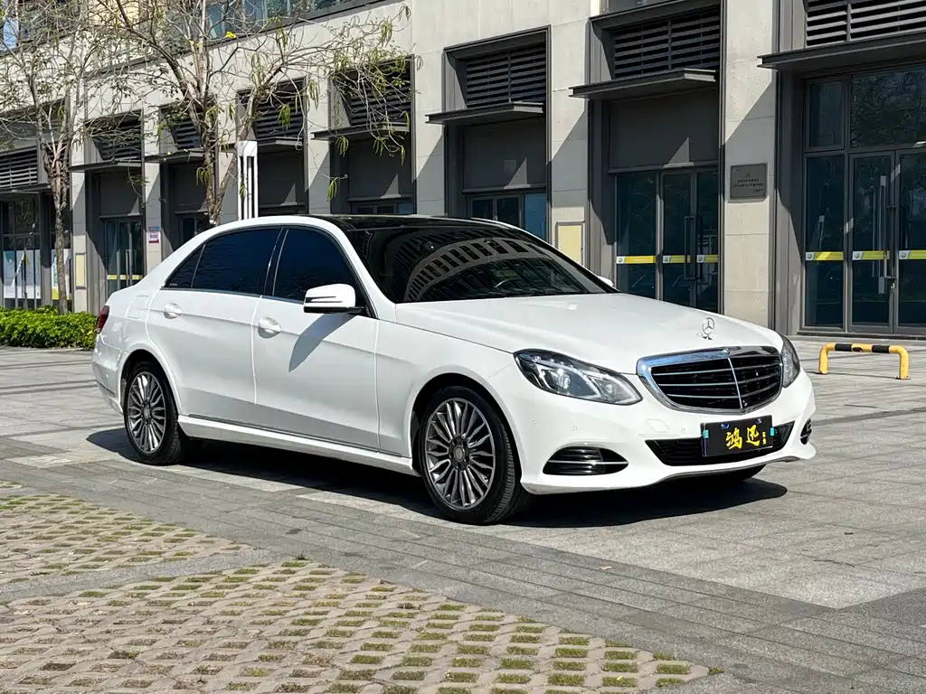 Mercedes-Benz E-Class 2015 — фото 3