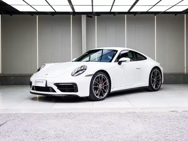 Porsche 911 2021