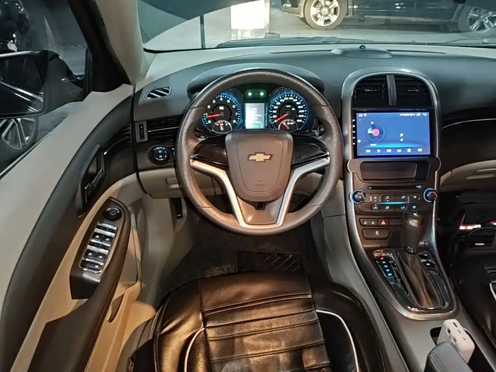 Chevrolet Malibu 2015 — фото 11