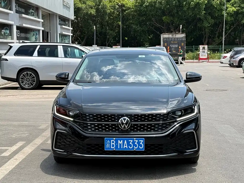 Volkswagen Passat 2022