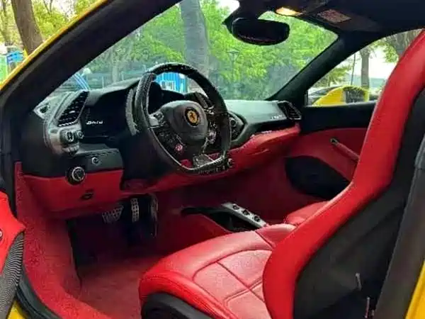 Ferrari 488 2015