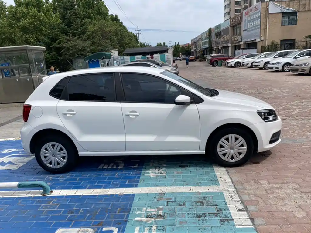 Volkswagen Polo 2016