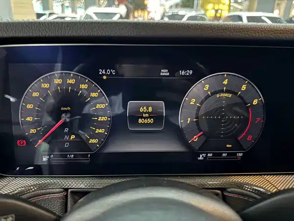 Mercedes-Benz G-Class 2023
