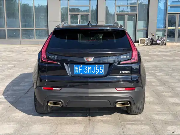Cadillac XT4 2021