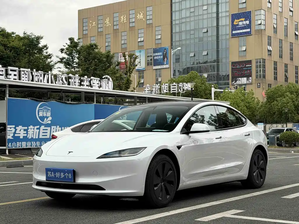 Tesla Model 3 2026