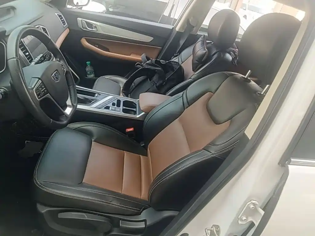 Geely Vision X6 2018 — фото 15