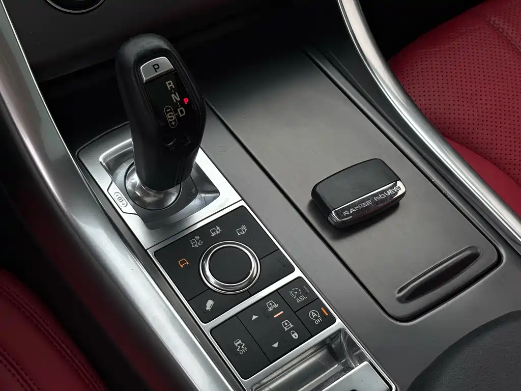 Land Rover Range Rover Sport 2017 — фото 12