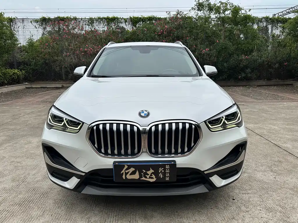 BMW X1 2021 — фото 2