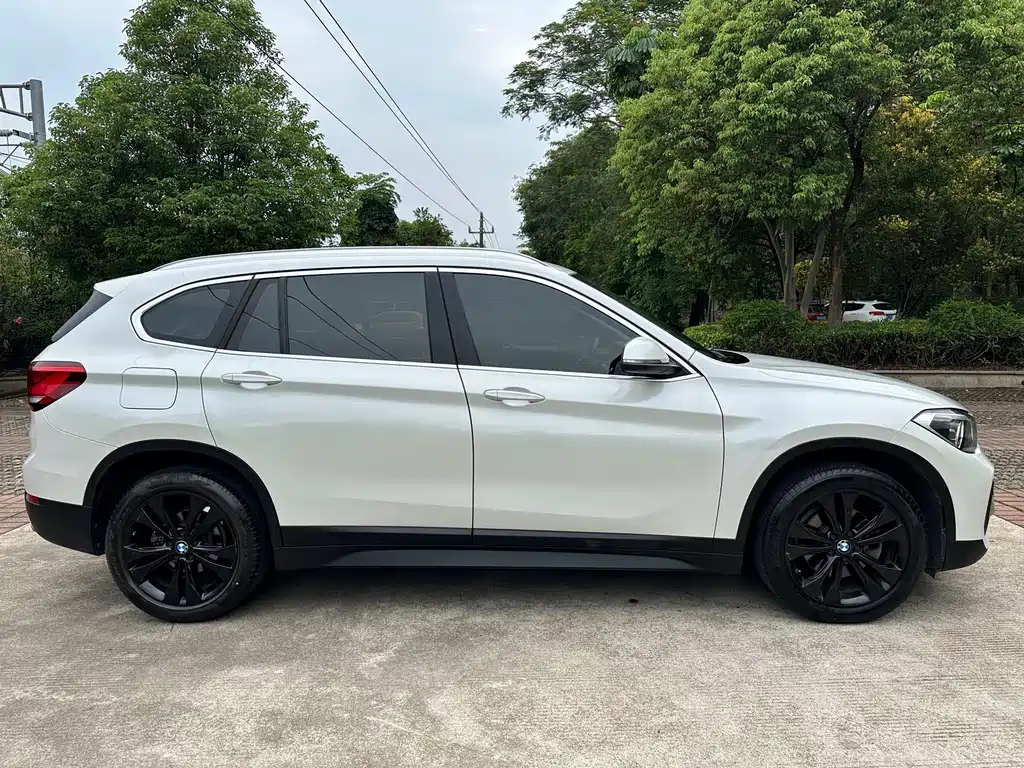BMW X1 2021 — фото 13