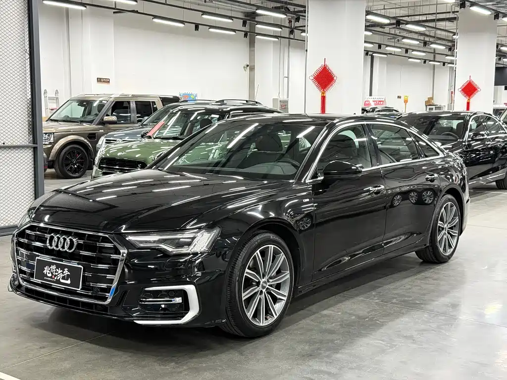 Audi A6L 2021 — фото 1