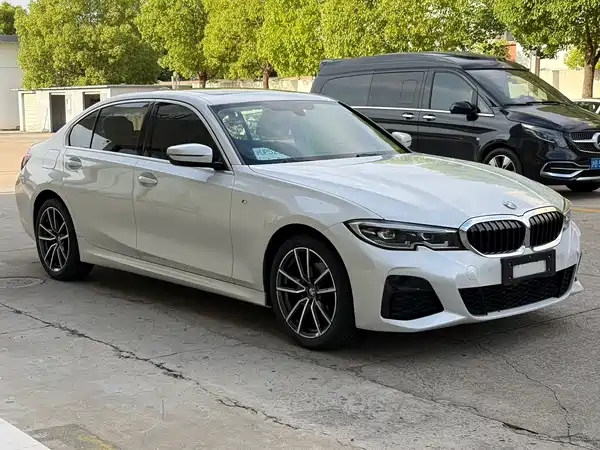 BMW 3 Series 2021