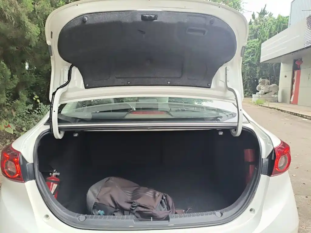 Mazda 3 Angkesela 2017 — фото 19