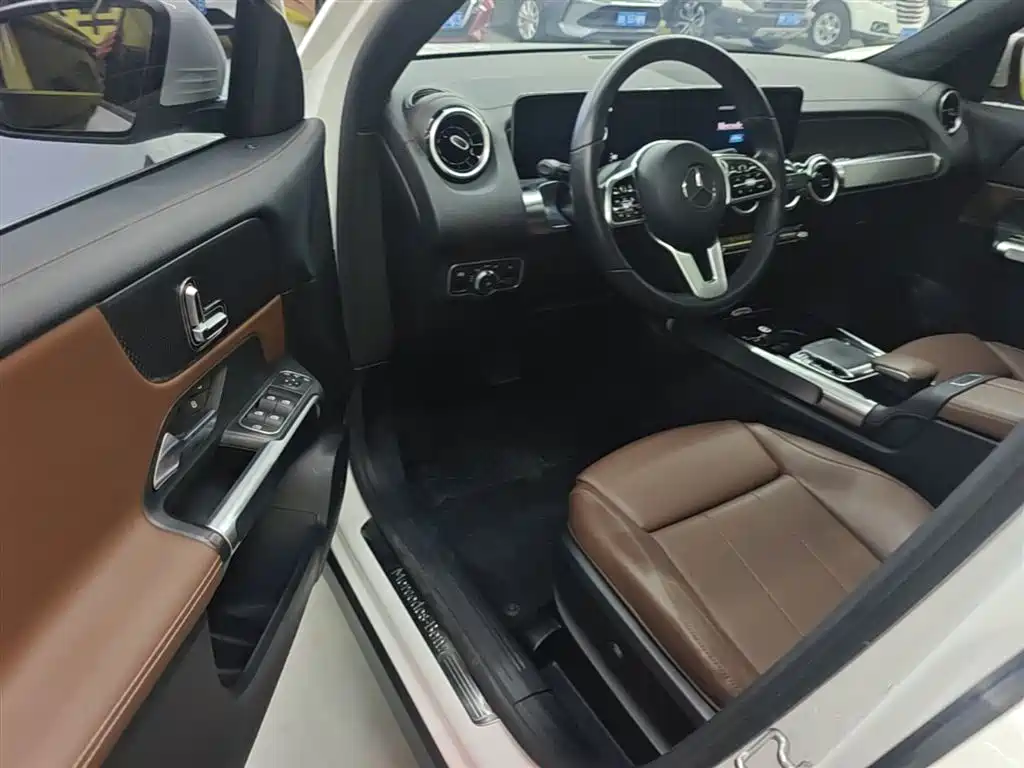 Mercedes-Benz GLB 2020 — фото 15