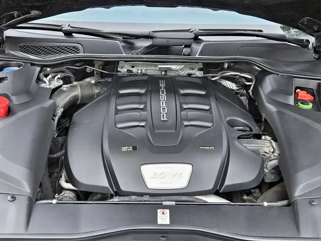 Porsche Cayenne 2015 — фото 7