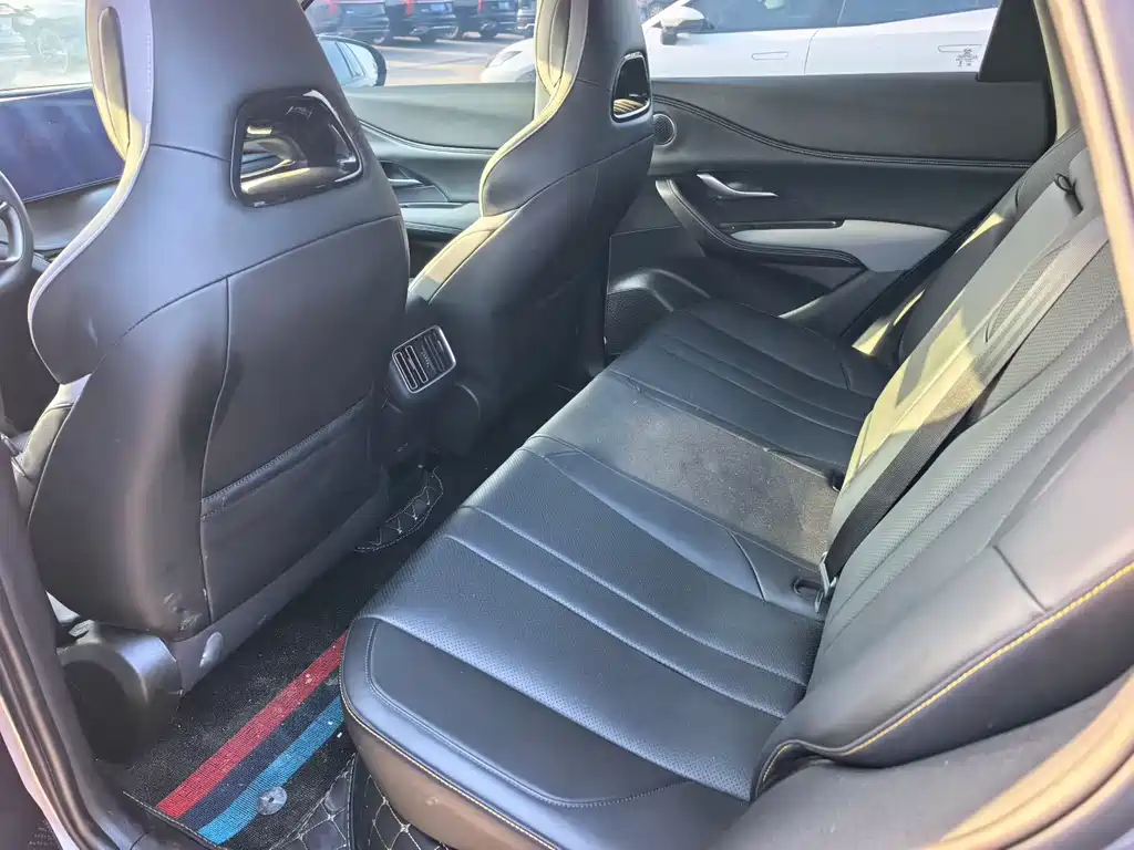 BYD Seal 05 DM-i 2025 — фото 8