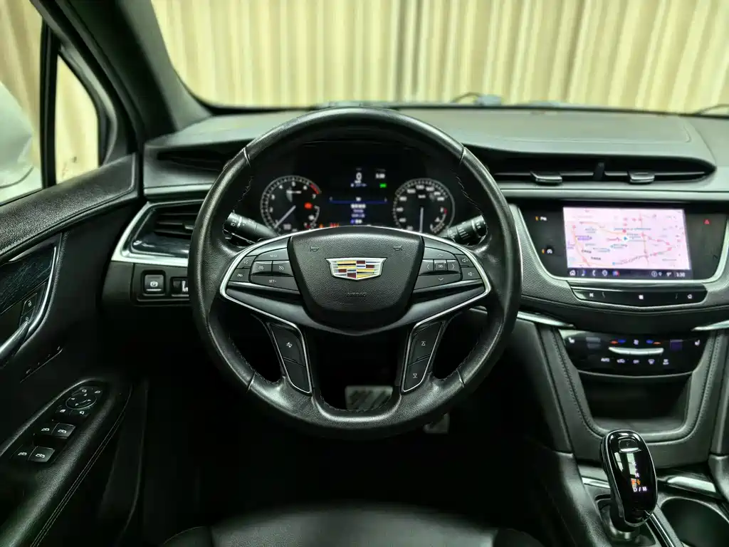 Cadillac XT5 2021 — фото 10
