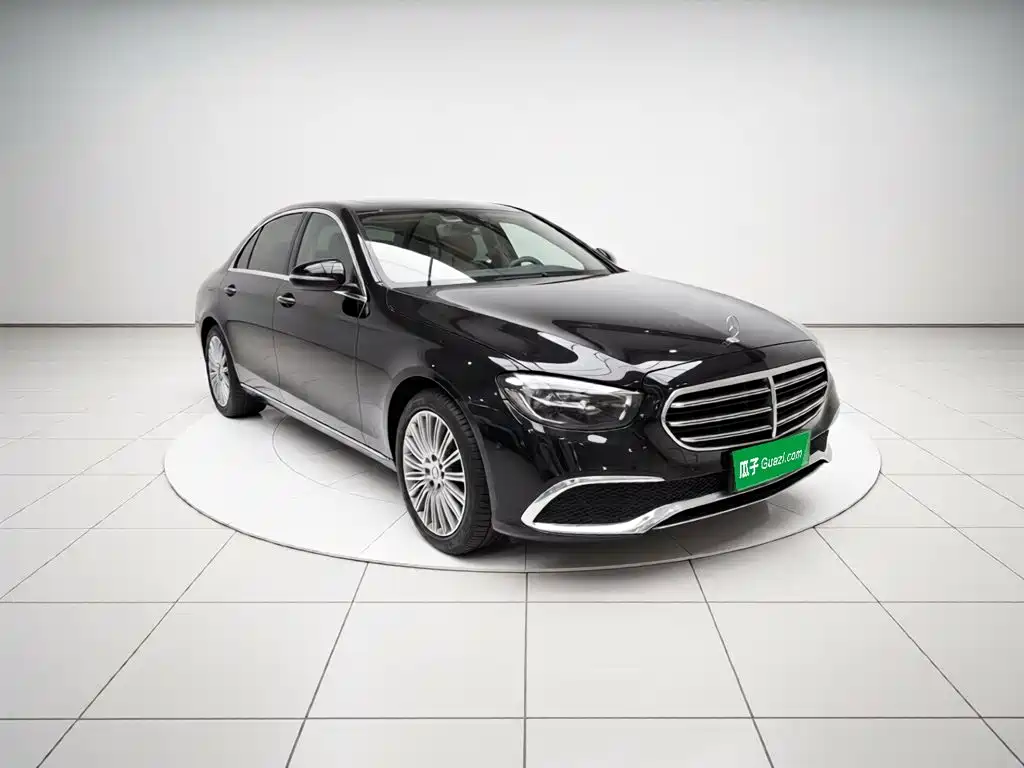 Mercedes-Benz E-Class 2022