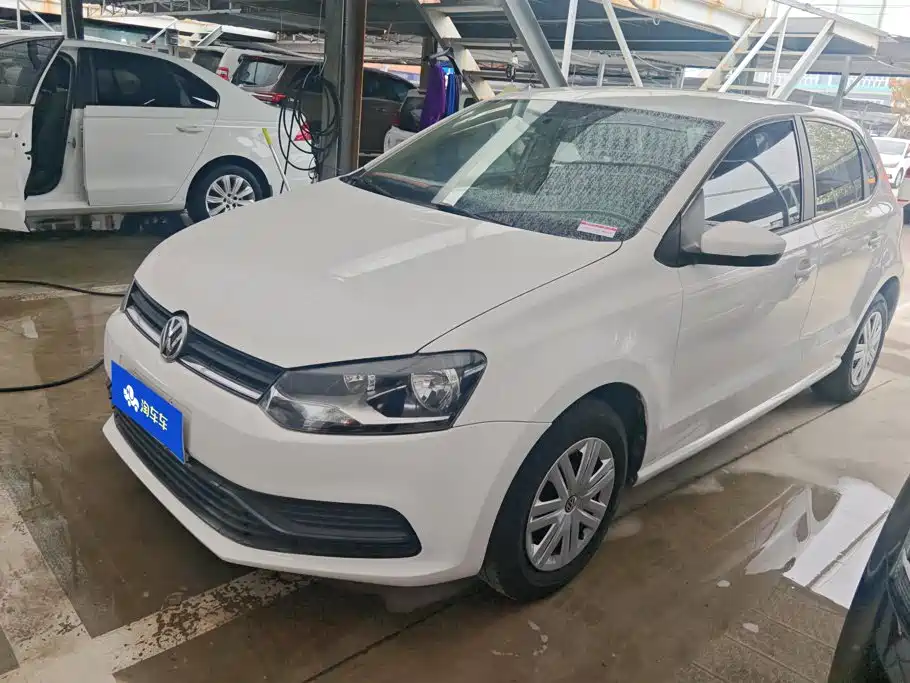 Volkswagen Polo 2015