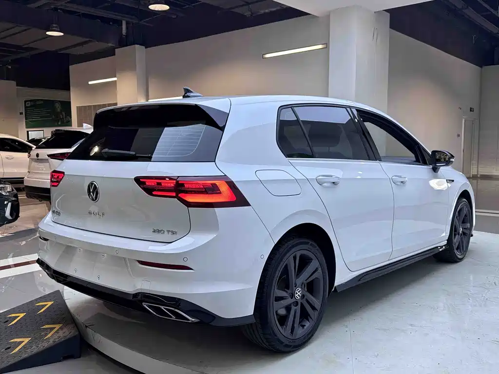 Volkswagen Golf 2022