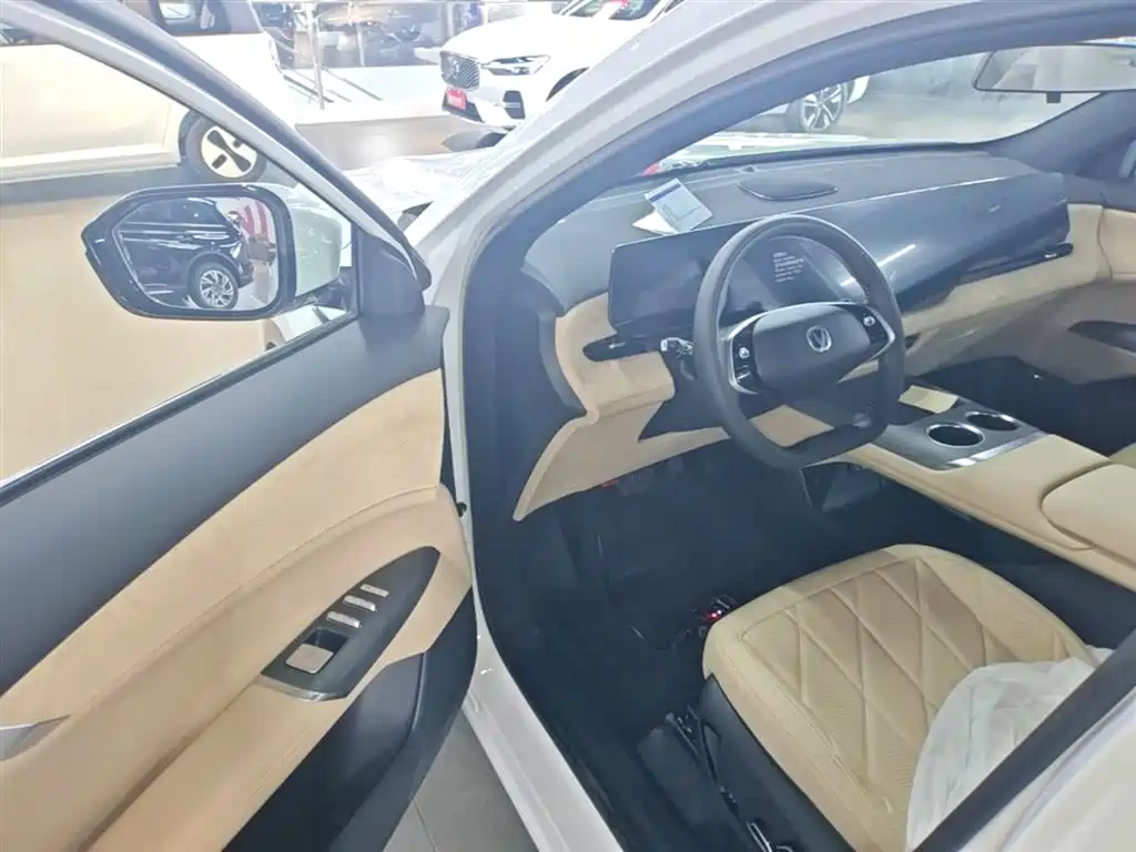 Changan CS75 PLUS 2026 — фото 16