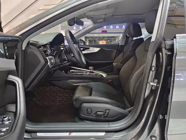 Audi A5 2023