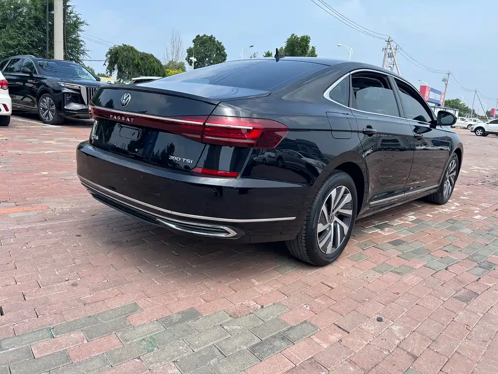 Volkswagen Passat 2022