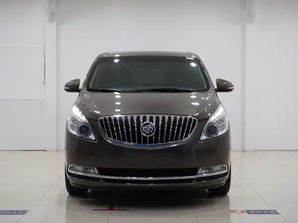 Buick GL8 2013