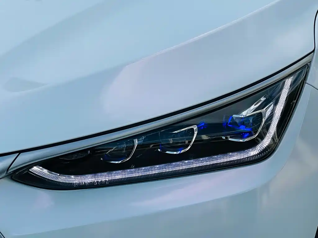 BYD Tang New Energy 2023 — фото 10