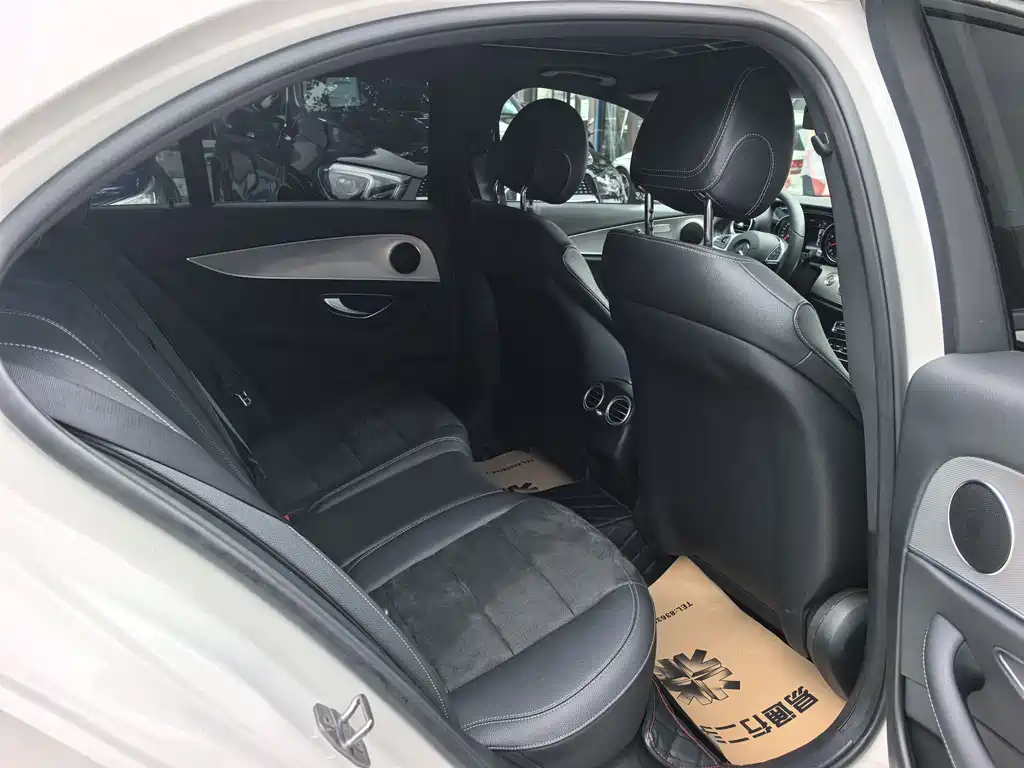 Mercedes-Benz E-Class 2017 — фото 8