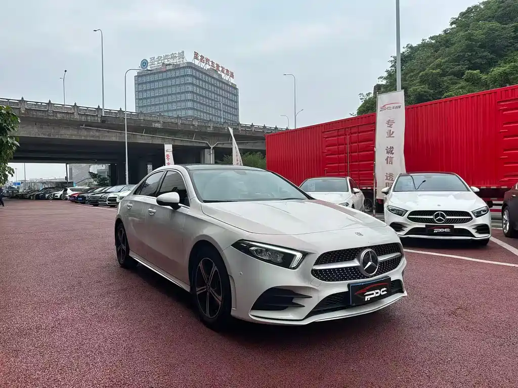 Mercedes-Benz A-Class 2023 — фото 2